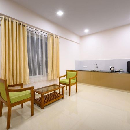 Daffodils Luxury Airport Suites Kochi Exterior photo